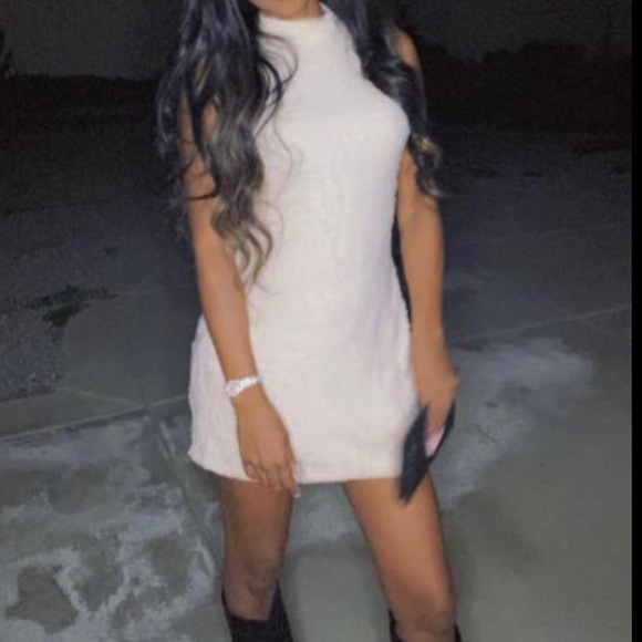 NWOT Express Cozy Knit Mock Neck
Sleeveless Open Back fuzzy above knee dress 👗 - Picture 11 of 16